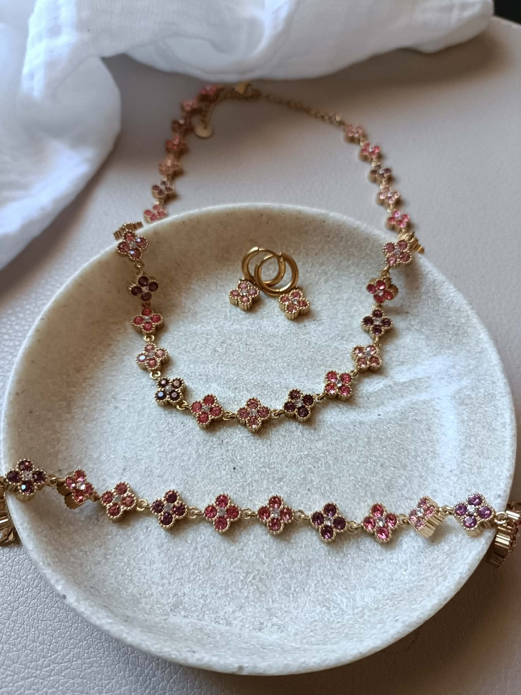 Bracelet Trèfles à Strass – Acier Inoxydable Doré