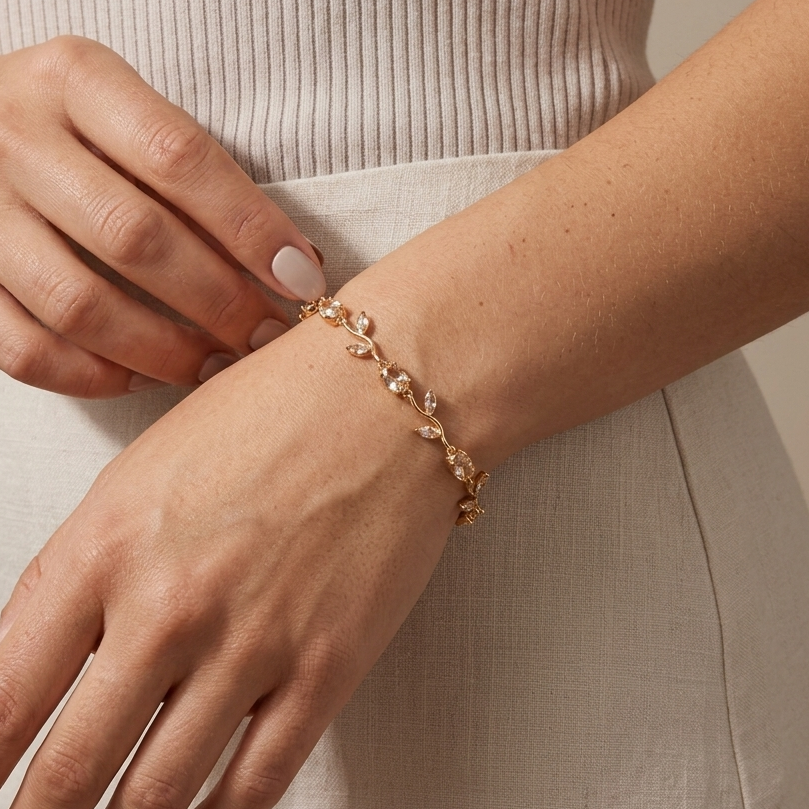 bracelet tulipe fleuri doré en acier inoxydable avec pierres nude rosées